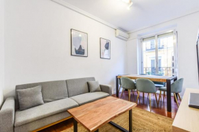 APARTAMENTO ESPACIOSO EN LA PLAZA DE LAVAPIES